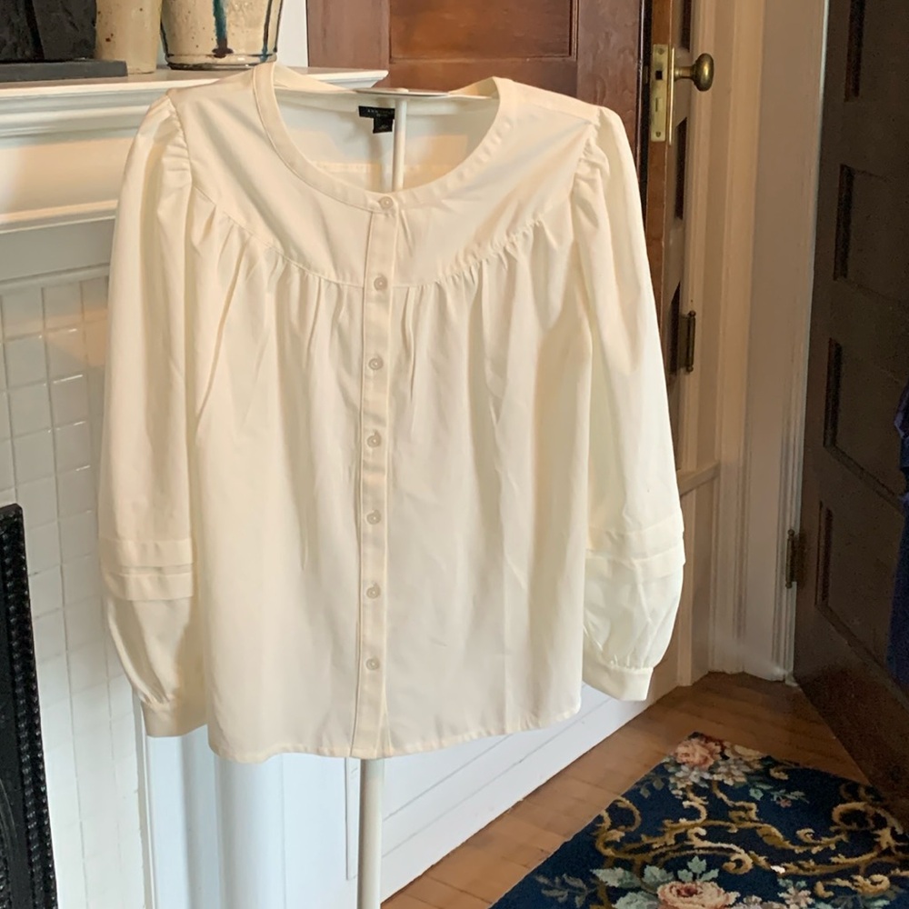 AnnTaylor petites‎ yoked peasant blouse. Worn once. Excellent condition